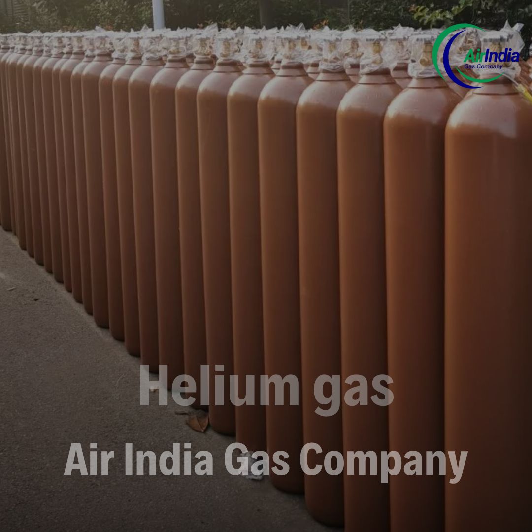 Helium gas cylinder